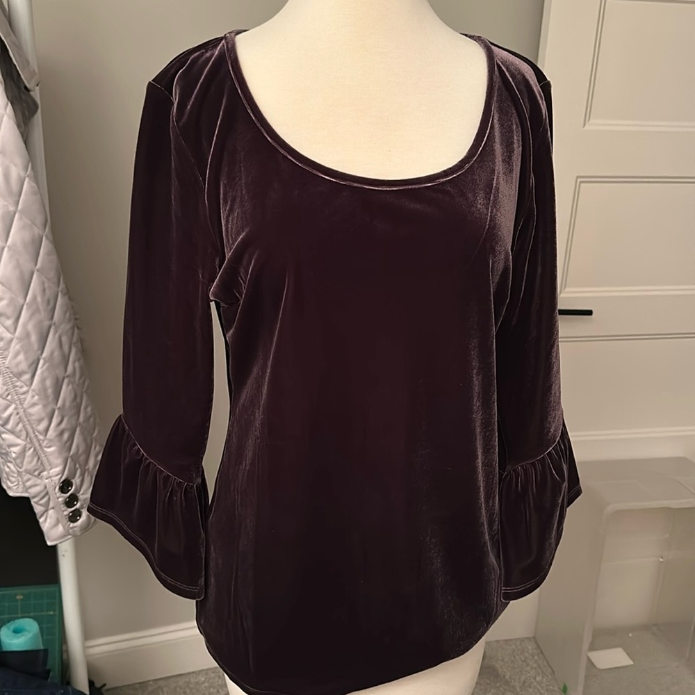 Lysse velvet type top